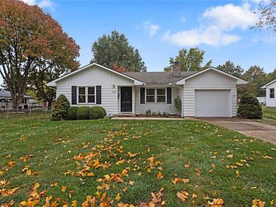 210 W Crestview Dr, Odessa, MO, 64076