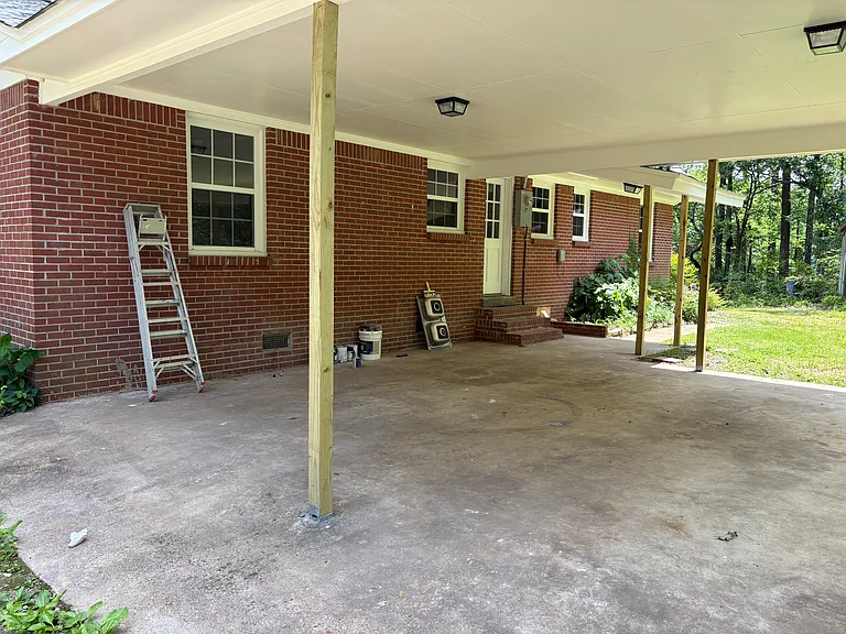 2540 University Ave — Photo 3