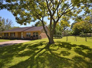 2103 Monterrey St, Kemah, TX 77565