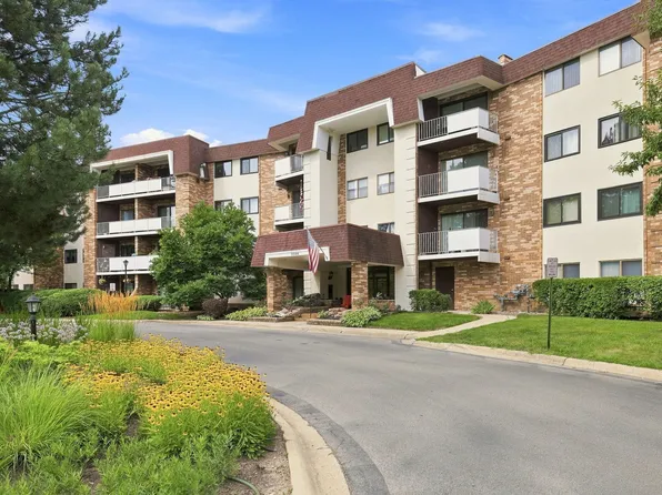 3300 N Carriageway Dr Unit 405, Arlington Heights, IL 60004