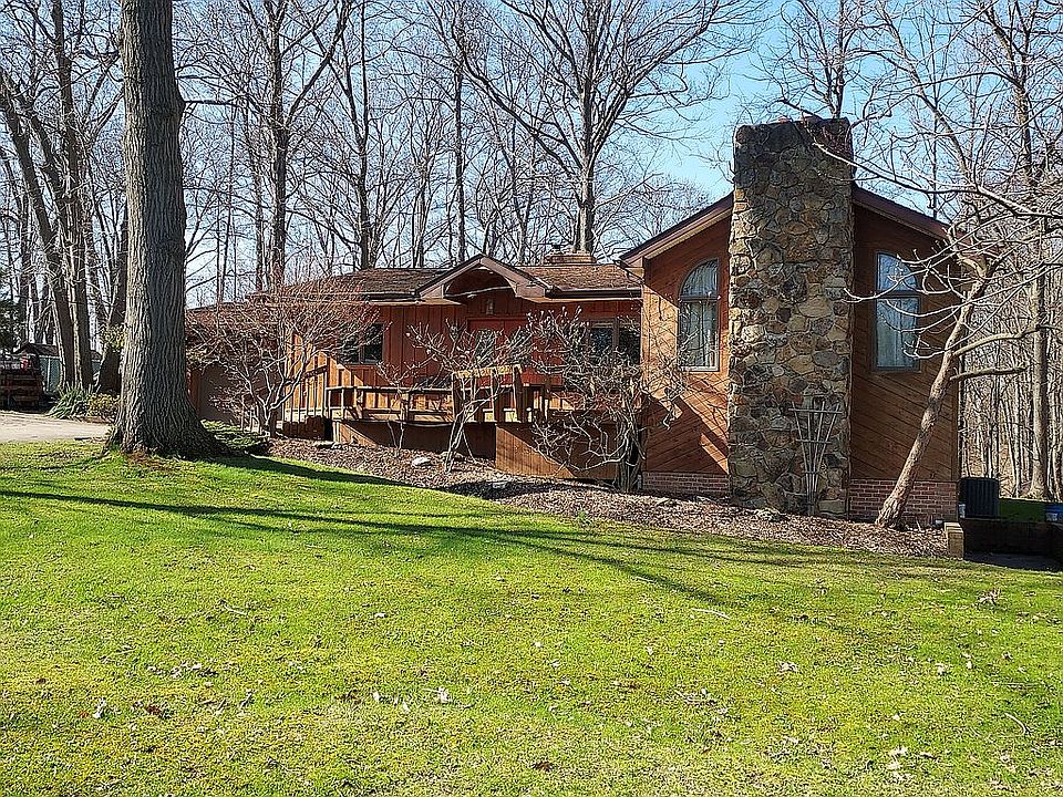 OPEN HOUSE Sunday May 8, 1-4