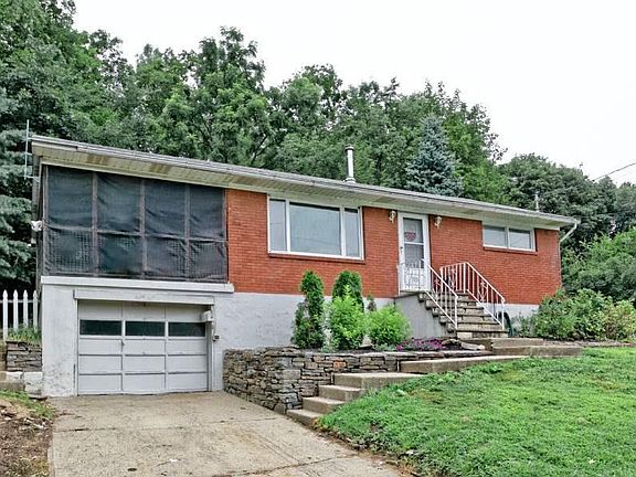 3rd image of 88 Davis Ave