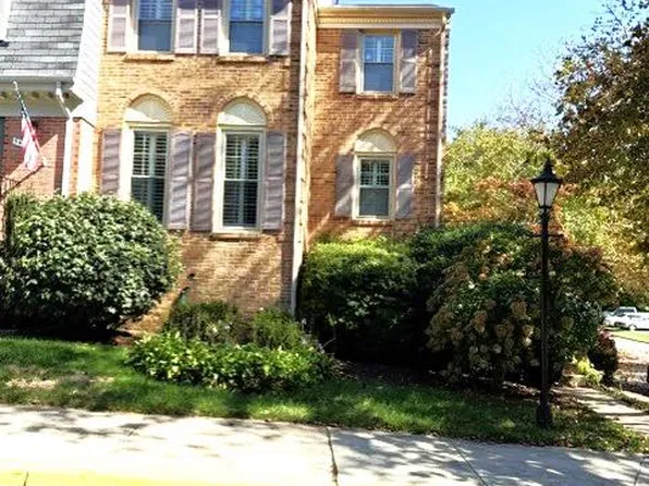 5459 Cheshire Meadows Way, Fairfax, VA 22032