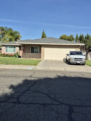2980 Virginia St Photo 1