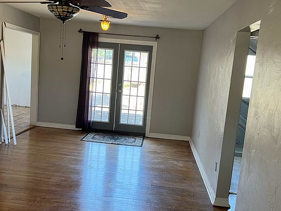 Main entrance living area
