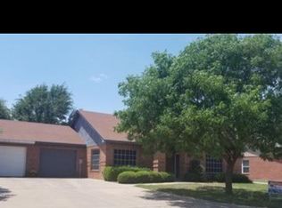 421 Oak St APT C, BURLESON, TX 76028