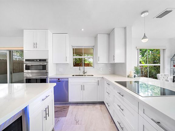 5th image of 6611 Fern Street