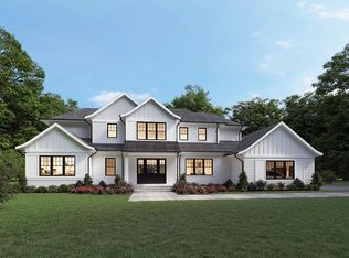 14 Cedar Ln, Remsenburg, NY 11960