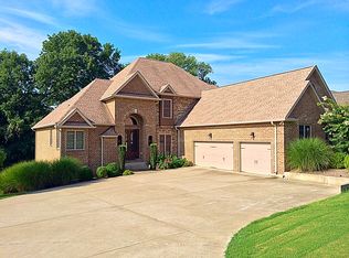 114 Renee Ct, Cottontown, TN 37048