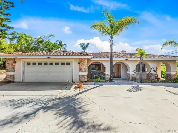 1845 Alta Vista Dr, Vista, CA 92084