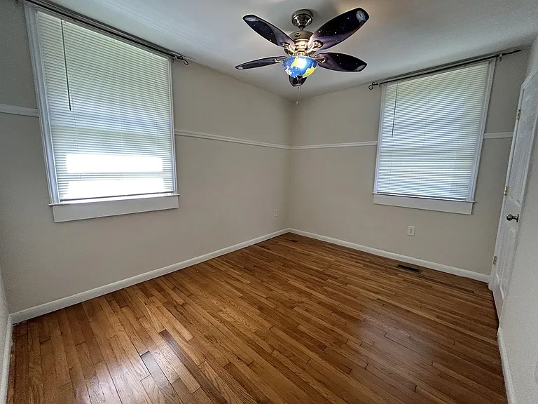 297 Fife Dr — Photo 16