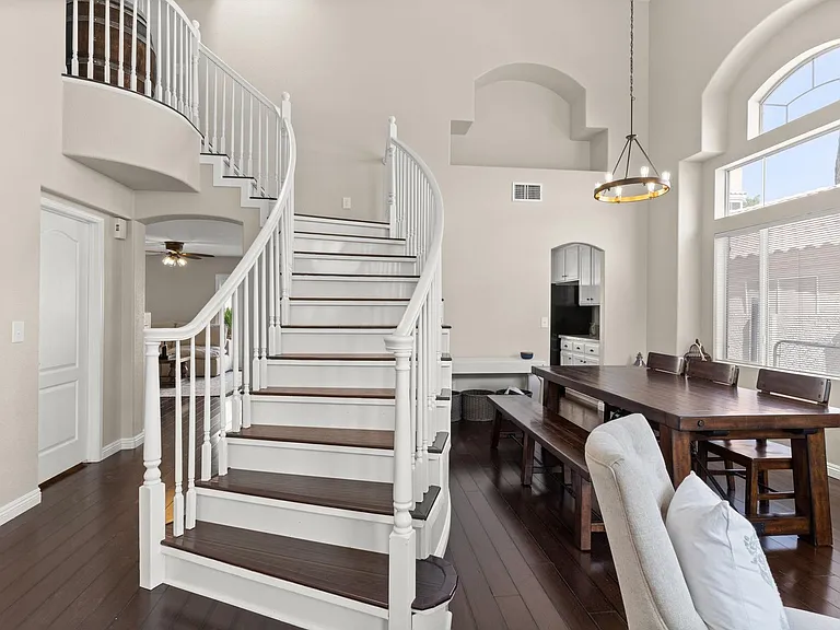 2417 Shady Vista Dr — Photo 8