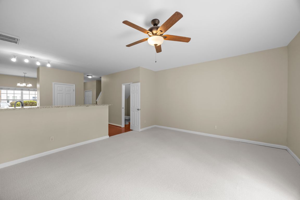 next background image