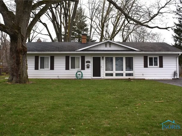 6059 Acoma Dr, Toledo, OH 43623
