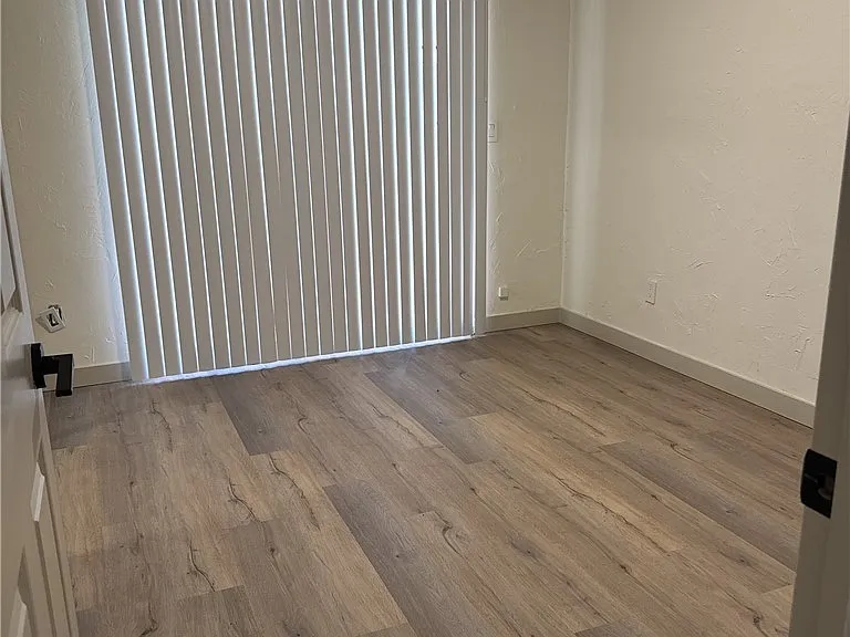 5590 W Katie Ave — Photo 9