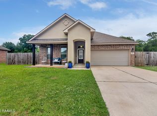 101 Amaya Ave, Youngsville, LA 70592