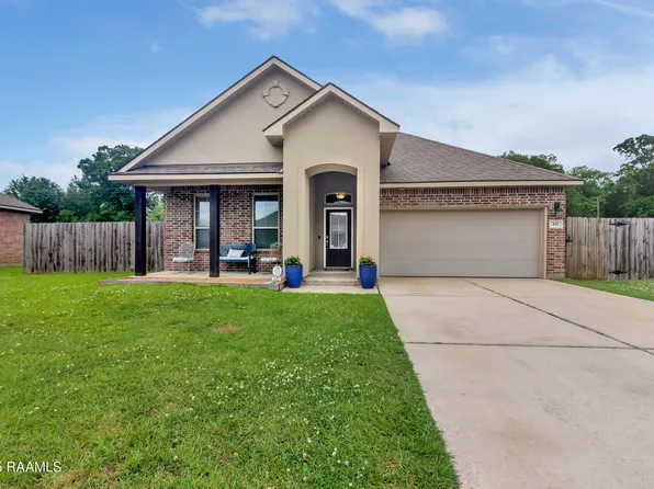 101 Amaya Ave, Youngsville, LA 70592