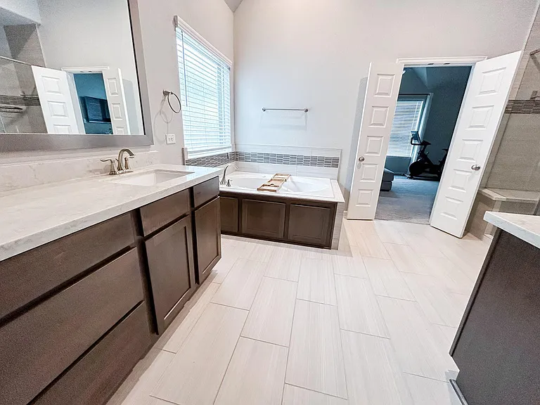 3904 Centre Plains Way — Photo 30