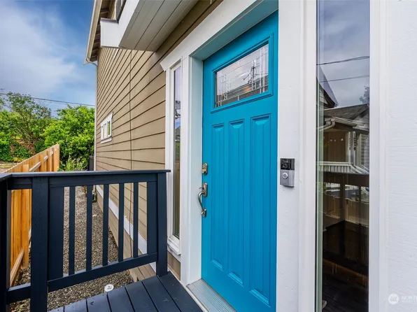 1228 S Director Street, Seattle, WA 98108