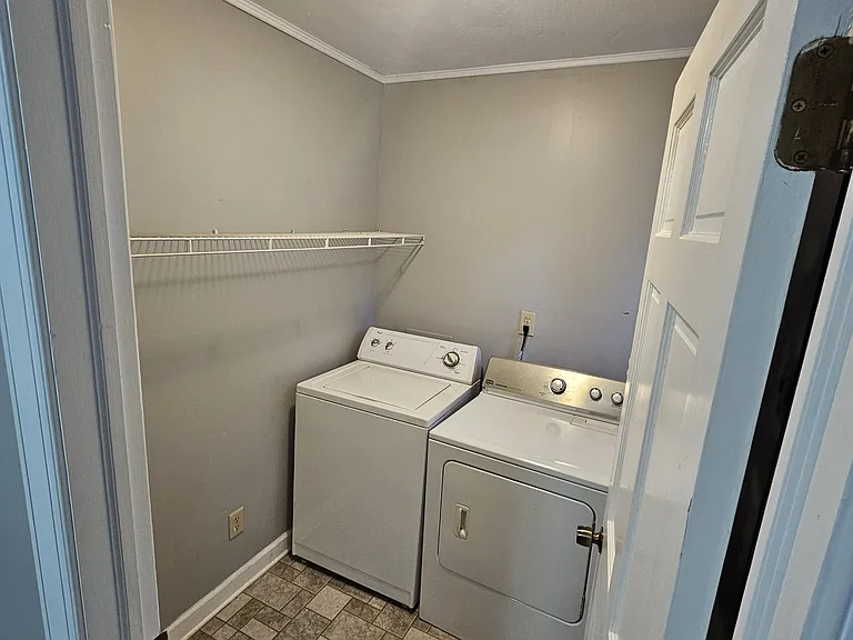 119 S Creek Dr — Photo 10