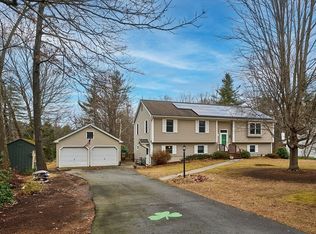 3 Sophie Cir, Southampton, MA 01073