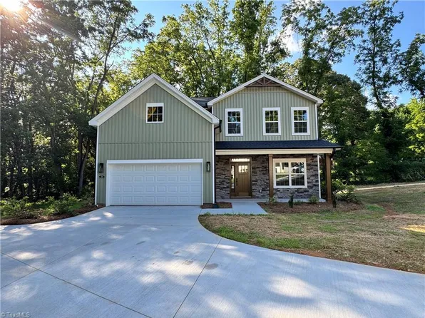 224 Longwood Dr, Winston Salem, NC 27104