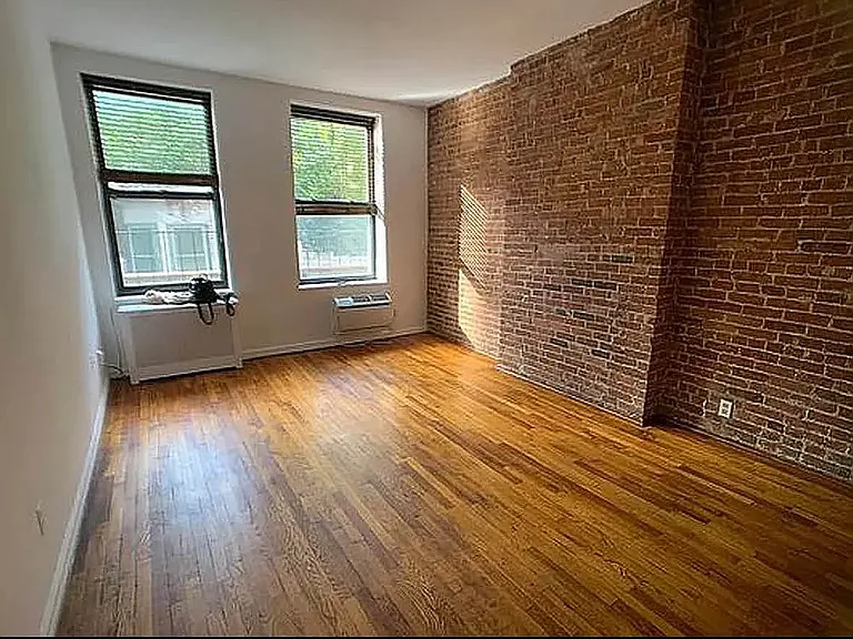 1315 1st Ave #3B — Photo 1