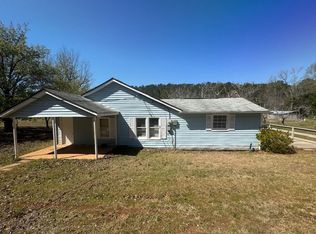 926 Youngs Mill Rd, Lagrange, GA 30241