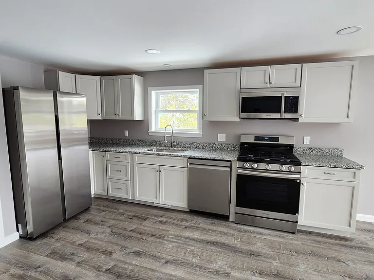45 Northway St — Photo 10