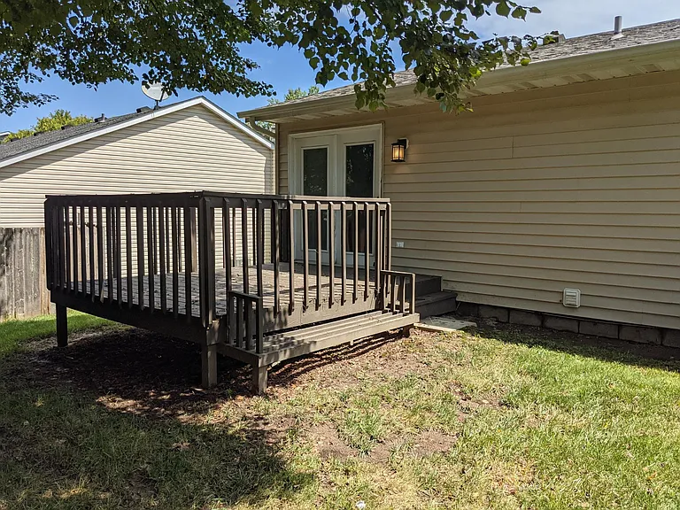 803 Plankway Dr — Photo 17