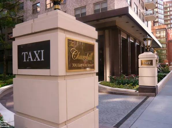 300 East 40th Street 31C image 15 of 15