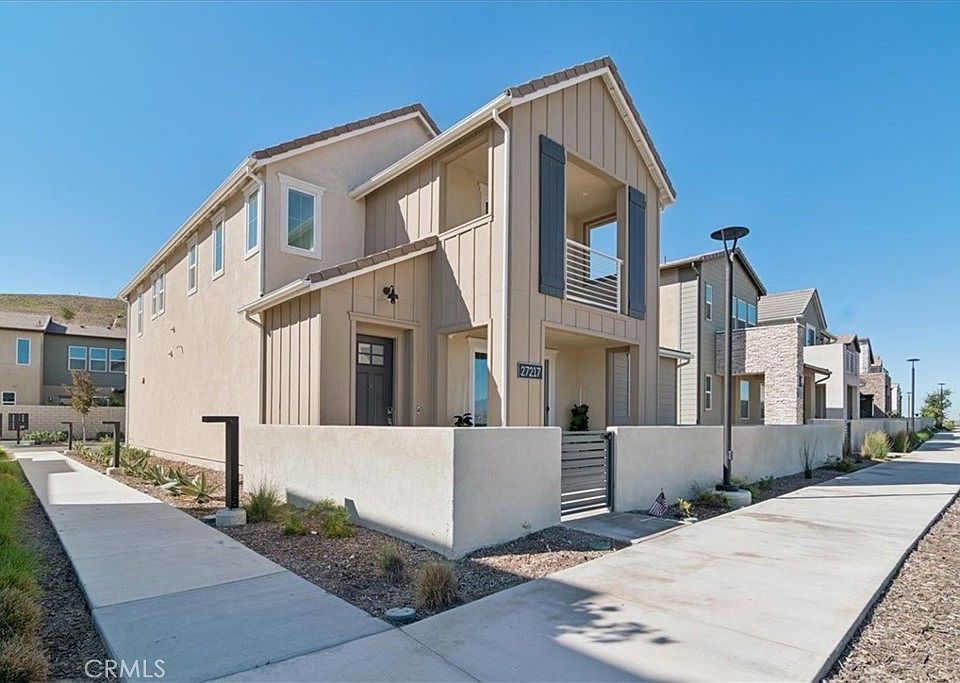 1st image of 27217 Tamarack Ln