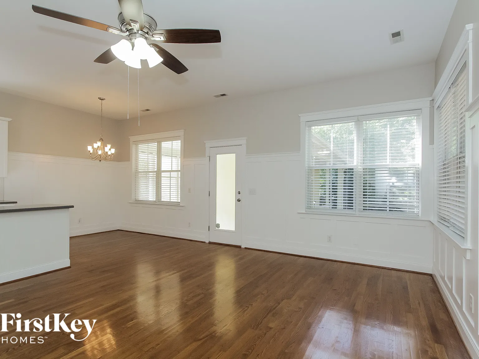 3 bed, 2.5 bath, 1825 sqft, $2,550 — Photo 4