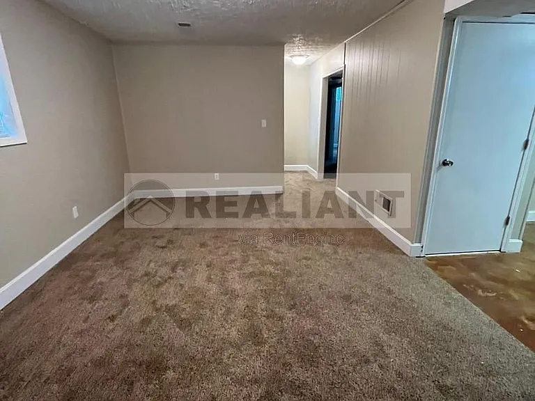 4013 Elora Ln — Photo 15