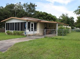 2073 NW 11th Way, Lake Panasoffkee, FL 33538