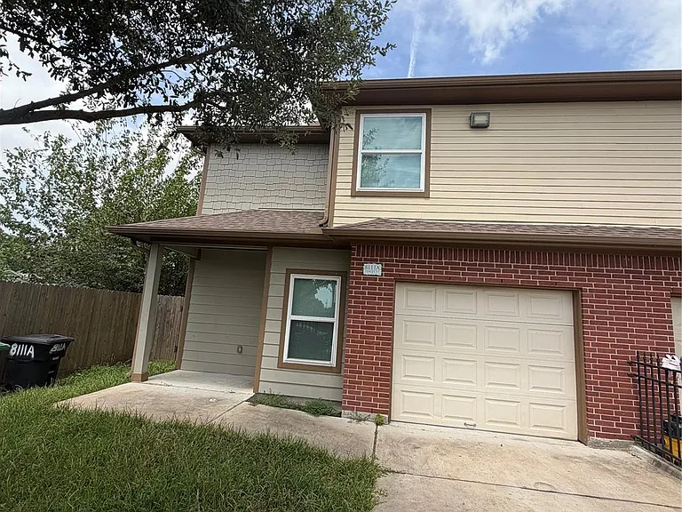 8111 Sealey St #A — Photo 1