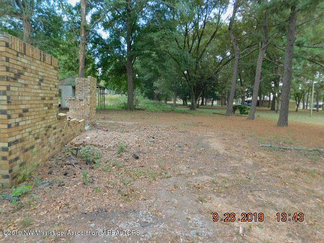 2nd image of 148 2nd St N