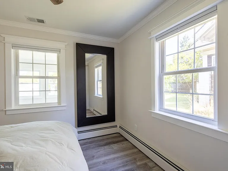1303 Bay Ridge Ave — Photo 14