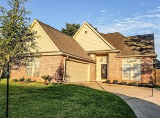 2911 Pepper Wood Dr, Sugar Land, TX 77479