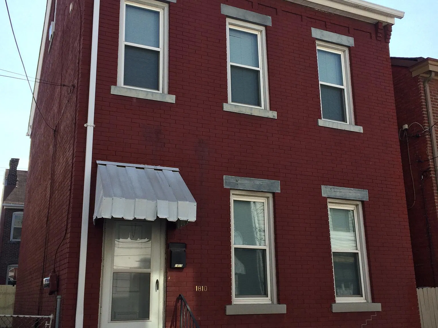 4 bed, 2080 sqft, $2,700 — Photo 2