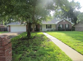 206 August Ln, Lufkin, TX 75904