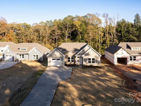 2117 Tom Sadler Rd, Charlotte, NC 28214