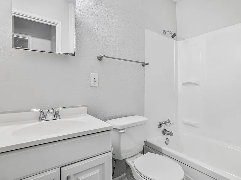 Walnut Ridge Apartments — Photo 14