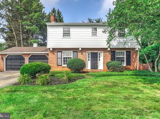1909 Northbrook Dr, Lancaster, PA 17601