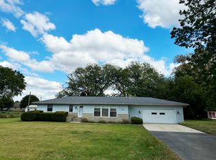 1033 Begonia St SE, Demotte, IN 46310