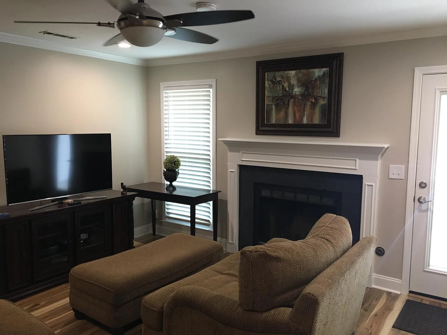 731 Columbiana Rd — Photo 3