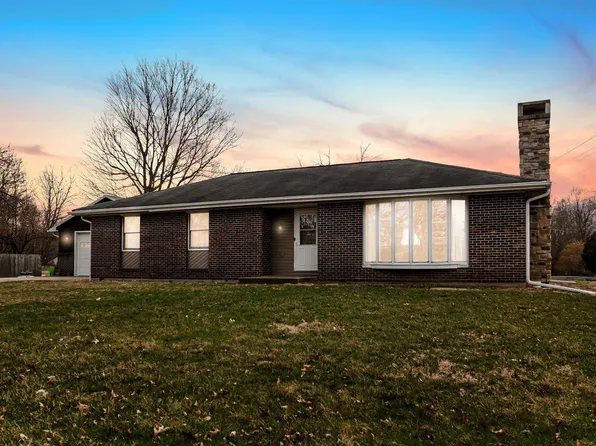 400 Robson Rd, Winona Lake, IN 46590