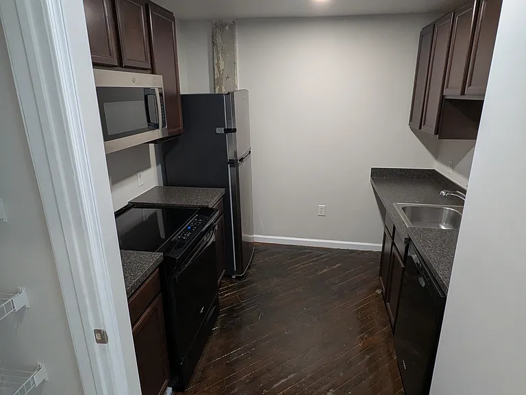300 Cherry St #1-A — Photo 6