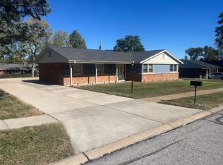 5109 Towne Centre Dr, Saint Louis, MO