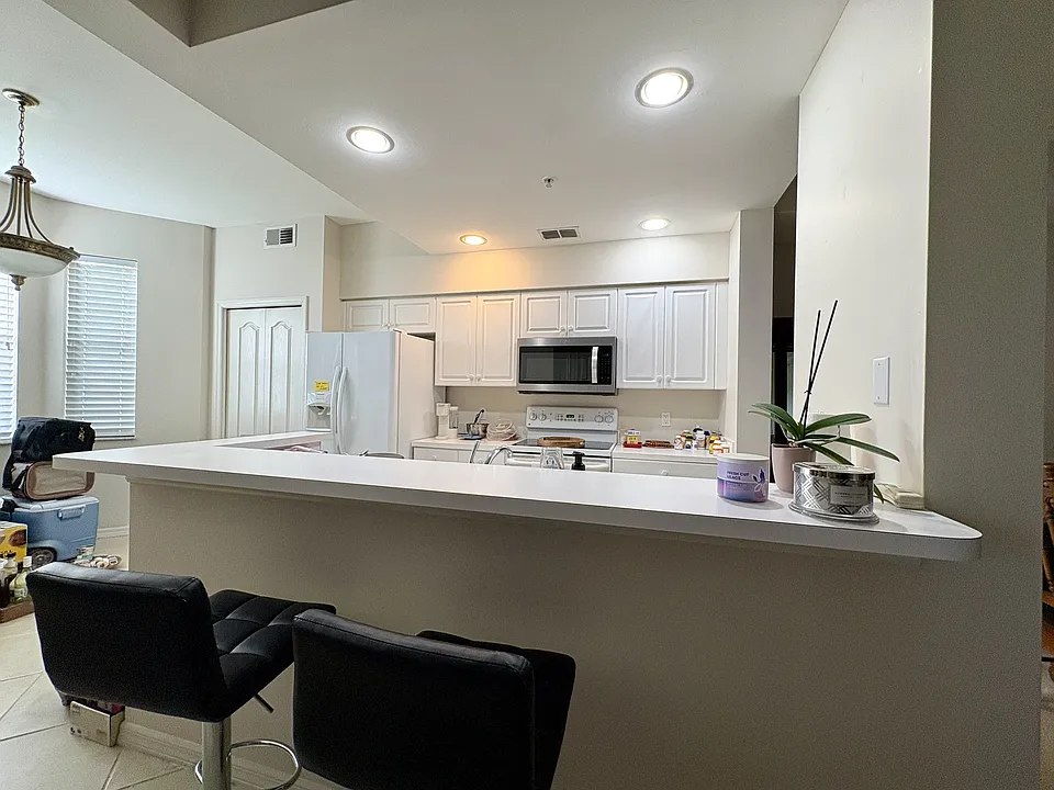 2710 Cypress Trace Cir #1
